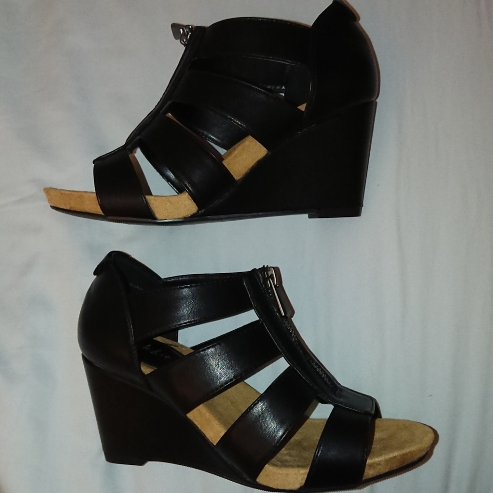 NIB 7M Style & Co. Wedges w/Zipper
